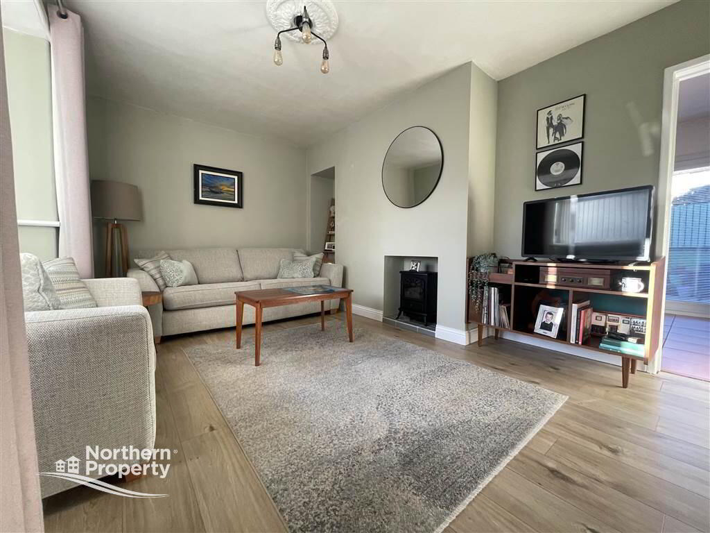 Photo 3 of 10 Cavanmore Gardens, Belfast