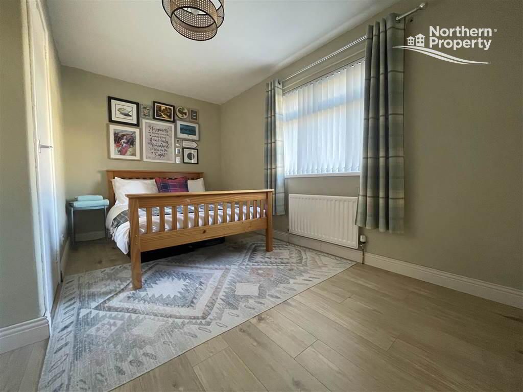 Photo 11 of 10 Cavanmore Gardens, Belfast