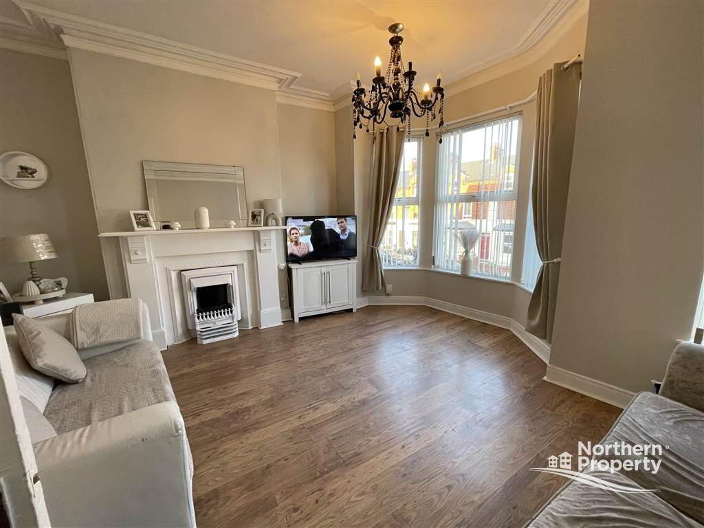 Photo 11 of 228 Springfield Road, Belfast