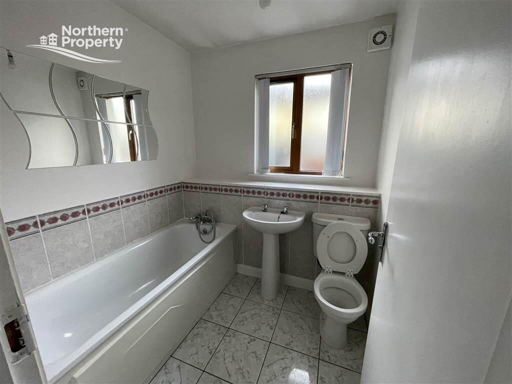 Photo 8 of 17 Heath Lodge Mews, Belfast
