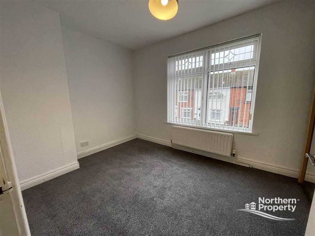 Photo 13 of 14 St James Crescent, Belfast