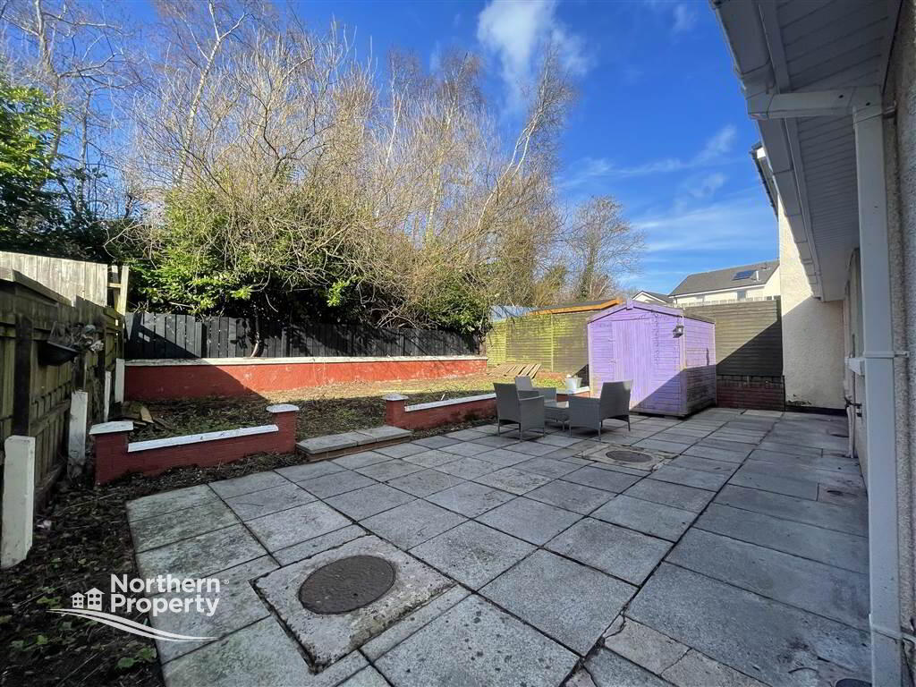 Photo 16 of 19 Ardcaoin Drive, Belfast