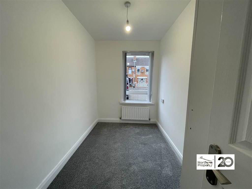 Photo 10 of 2 Friendly Way, Belfast