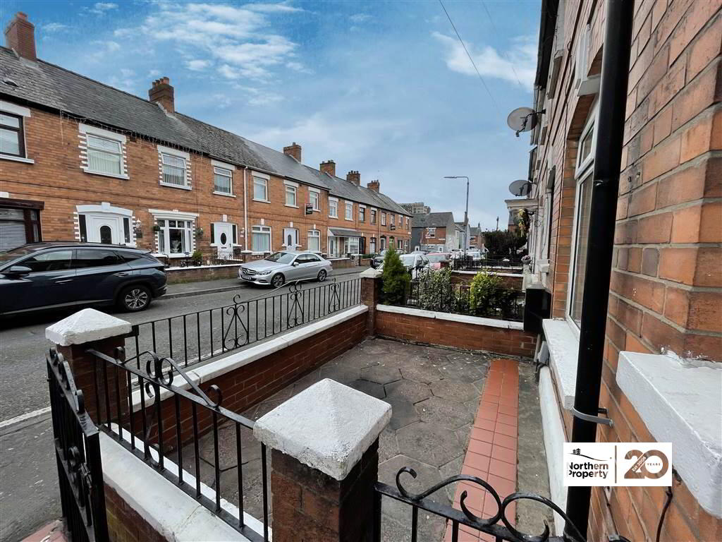 Photo 3 of 23 Iveagh Drive, Falls Road, Belfast