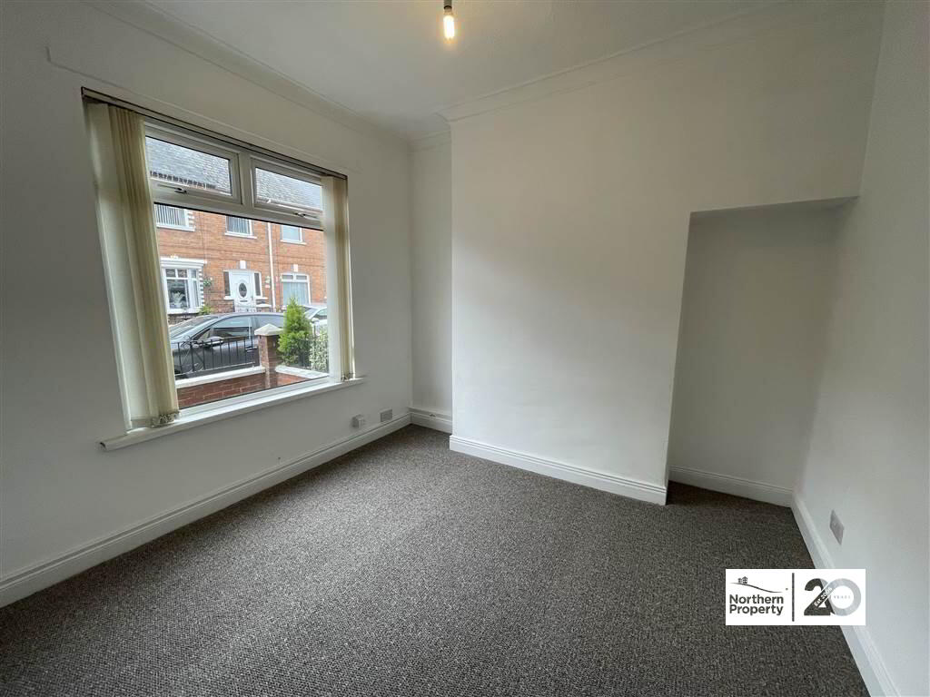 Photo 6 of 23 Iveagh Drive, Falls Road, Belfast