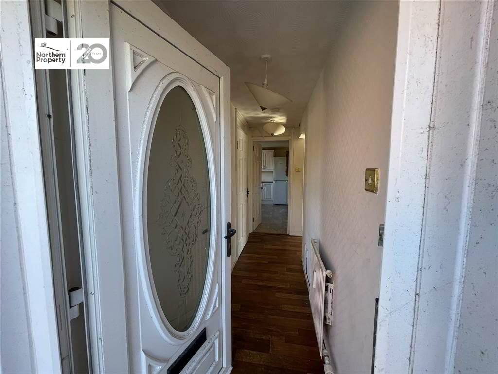 Photo 3 of 15b Majestic Drive, Belfast