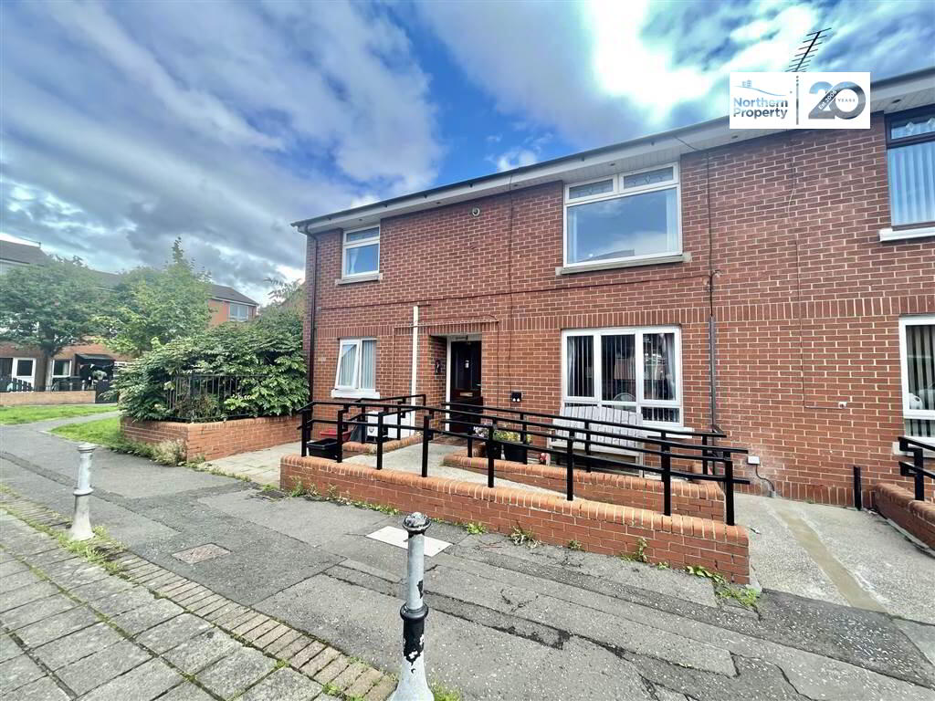 Photo 1 of 15b Majestic Drive, Belfast