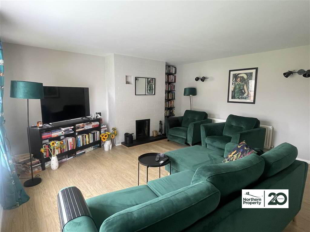 Photo 2 of 16 Hightown Rise, Glengormley, Newtownabbey