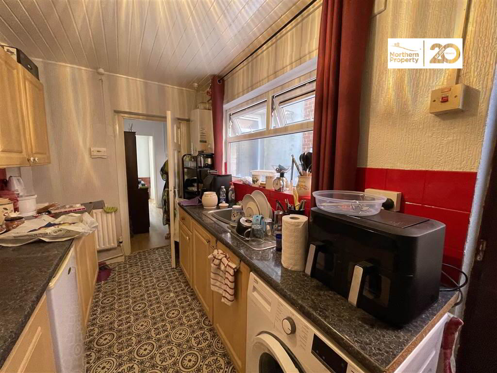 Photo 7 of 43 Beechmount Parade, Belfast