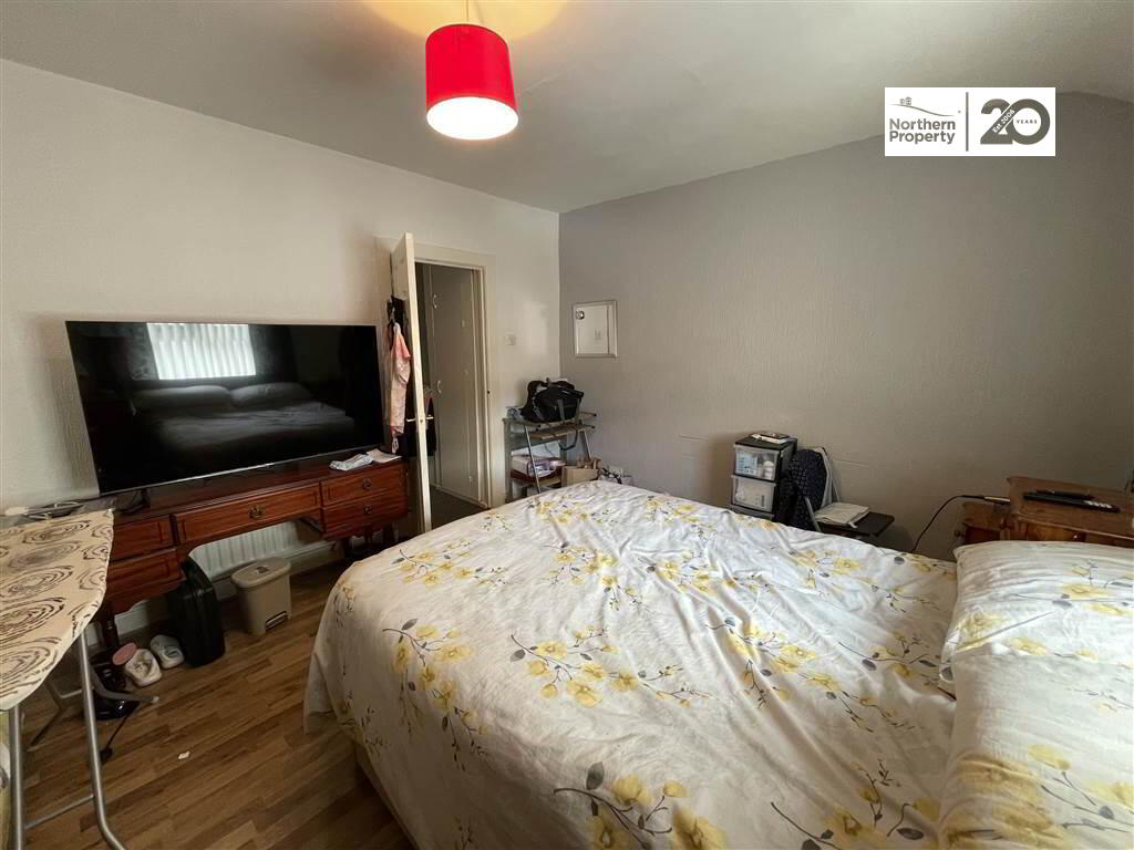 Photo 10 of 43 Beechmount Parade, Belfast