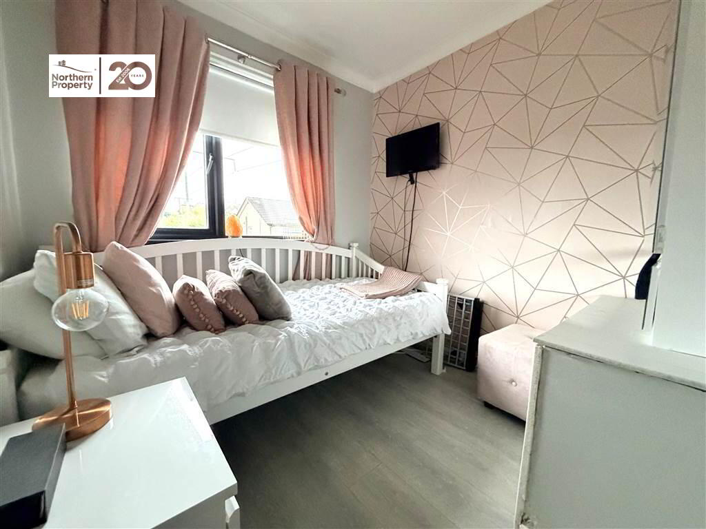 Photo 10 of 198 Lagmore Meadows, Belfast