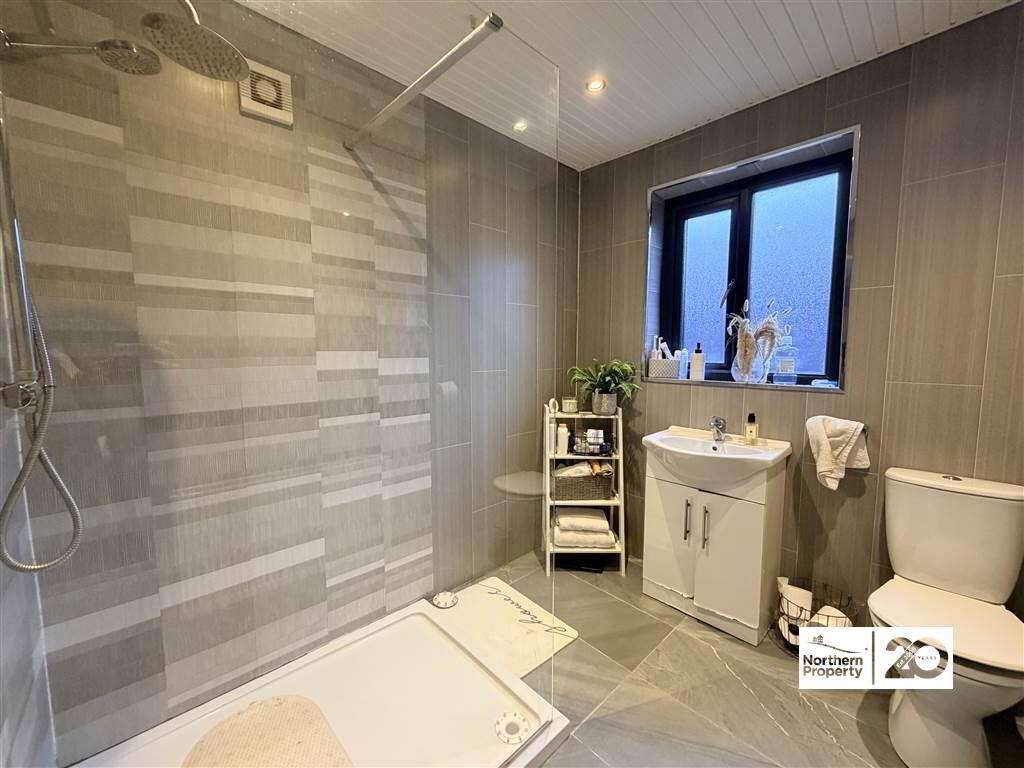 Photo 9 of 198 Lagmore Meadows, Belfast