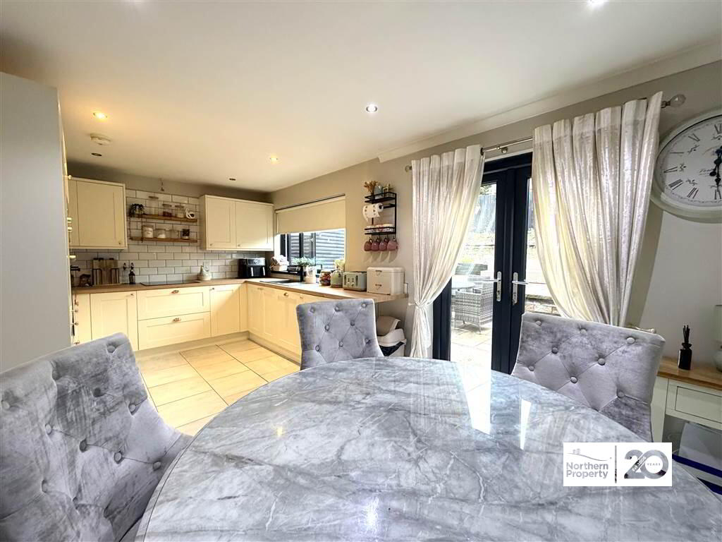 Photo 7 of 198 Lagmore Meadows, Belfast