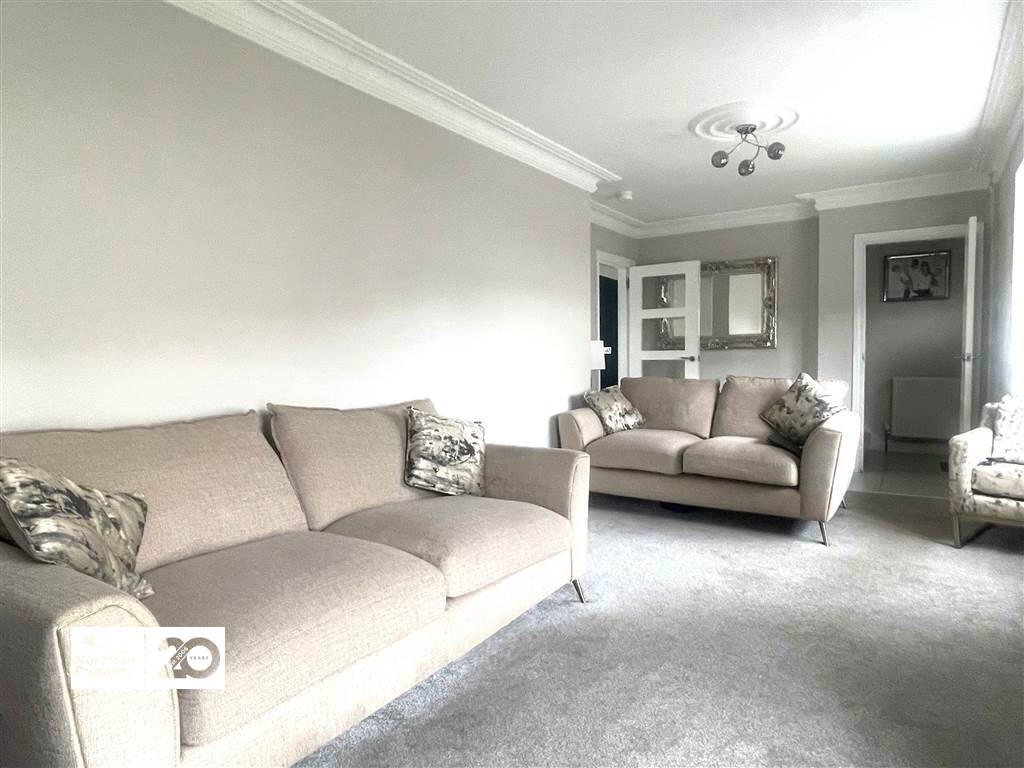 Photo 3 of 52 Ramoan Gardens, Belfast