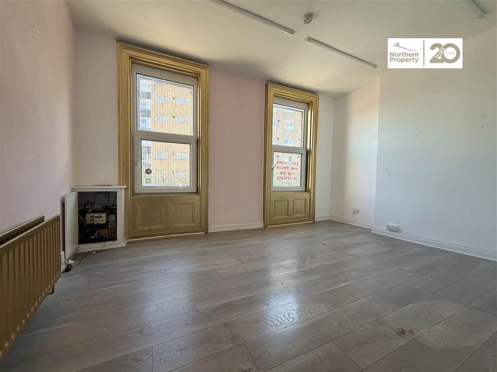 Photo 3 of 131a Falls Road, Belfast