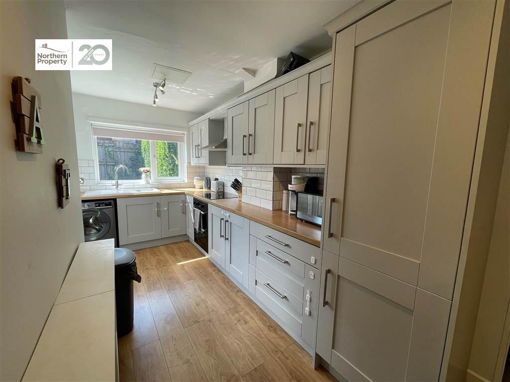 Photo 9 of 17 Tullymore Walk, Belfast