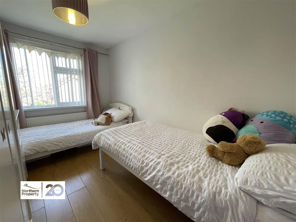 Photo 16 of 17 Tullymore Walk, Belfast