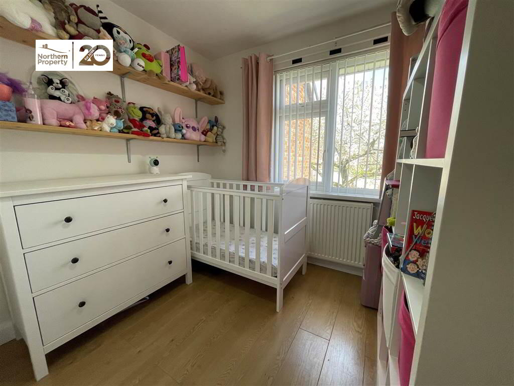 Photo 18 of 17 Tullymore Walk, Belfast