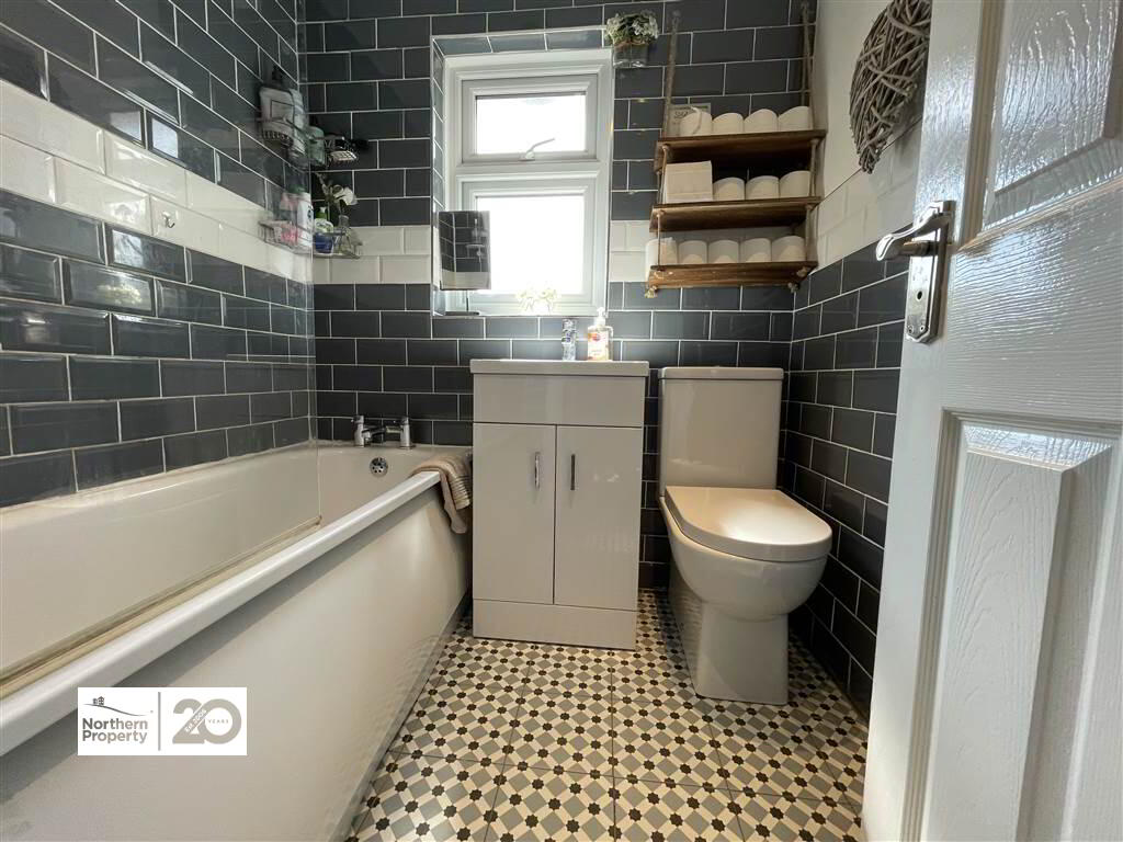 Photo 19 of 17 Tullymore Walk, Belfast