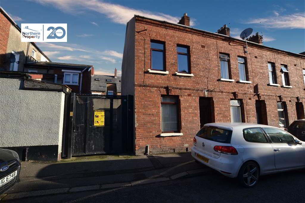 Photo 2 of 85 Hawthorn Street, Belfast