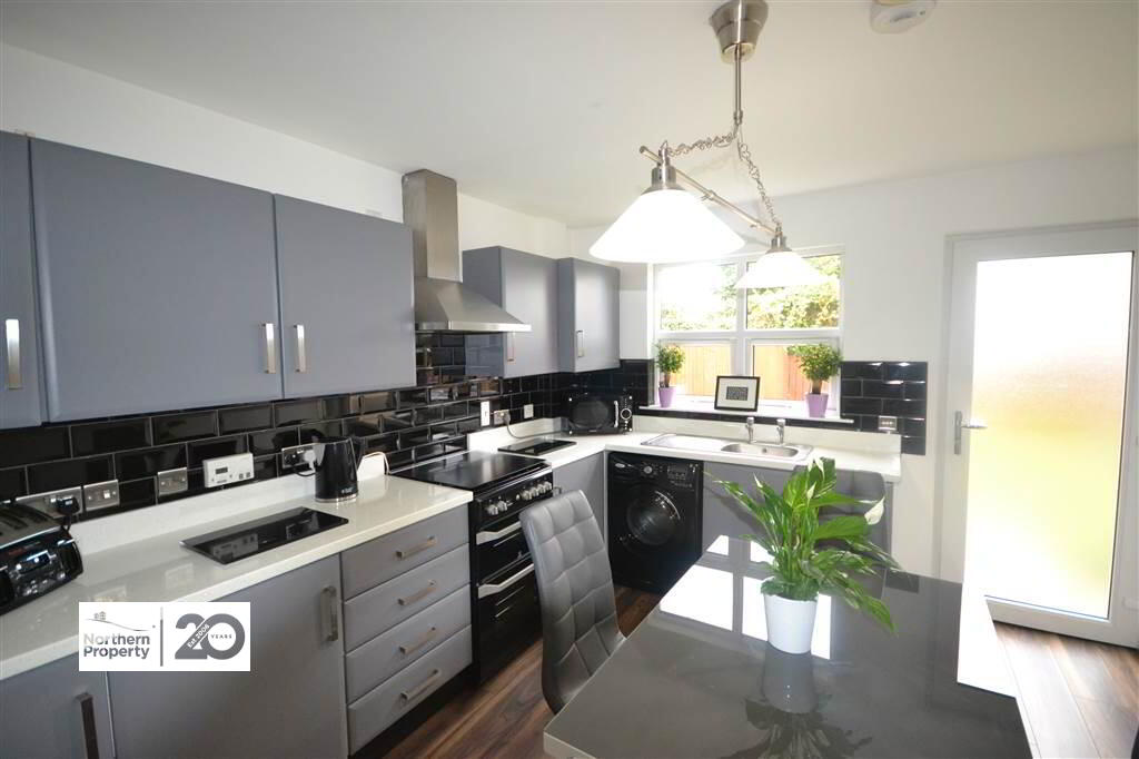 Photo 4 of 64 Derryveagh Drive, Belfast