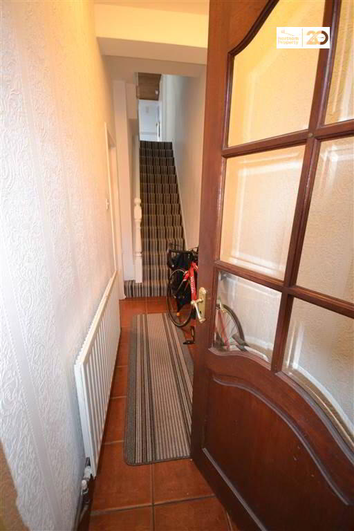 Photo 2 of 24 Wyndham Street, Belfast