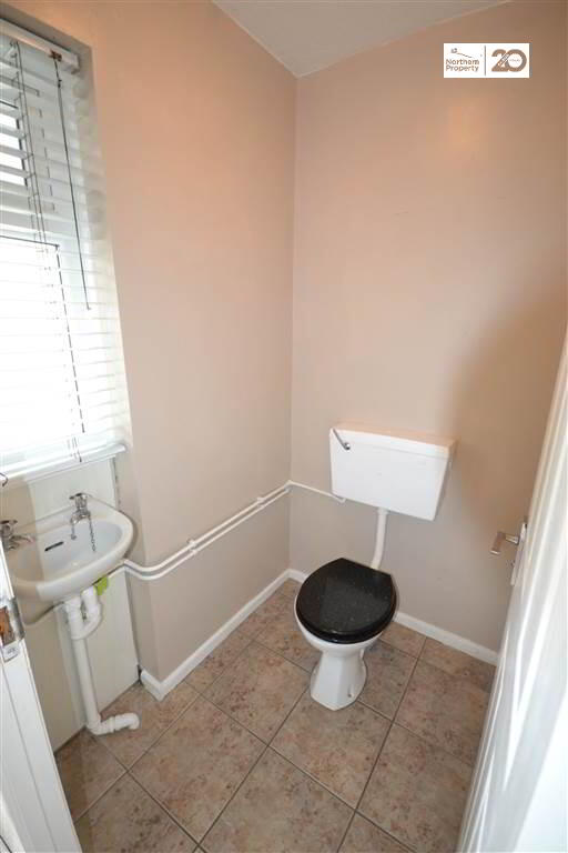 Photo 17 of 14 Colinbrook Gardens, Poleglass, Belfast