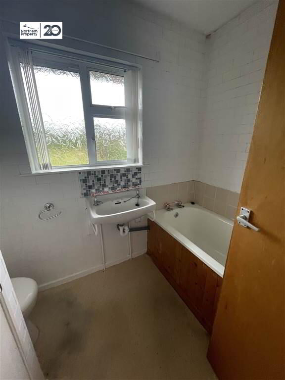 Photo 7 of 46 Ardoyne Road, Belfast