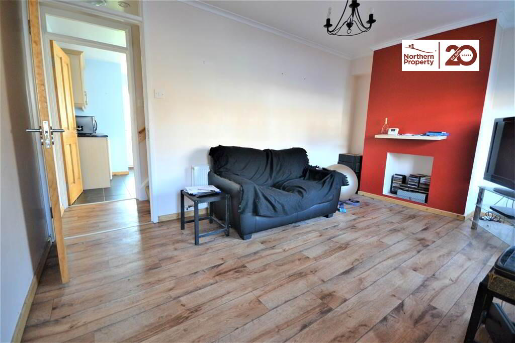 Photo 3 of 5 Fingals Court, Belfast