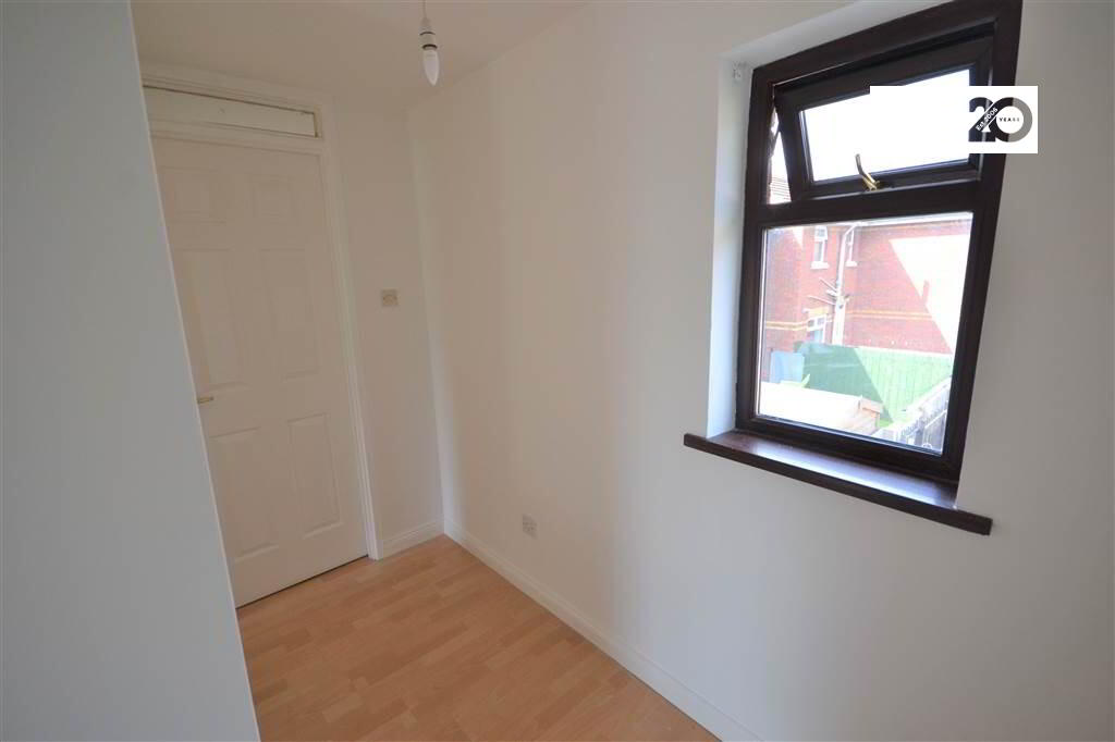 Photo 16 of 7 Waterford Way, Belfast