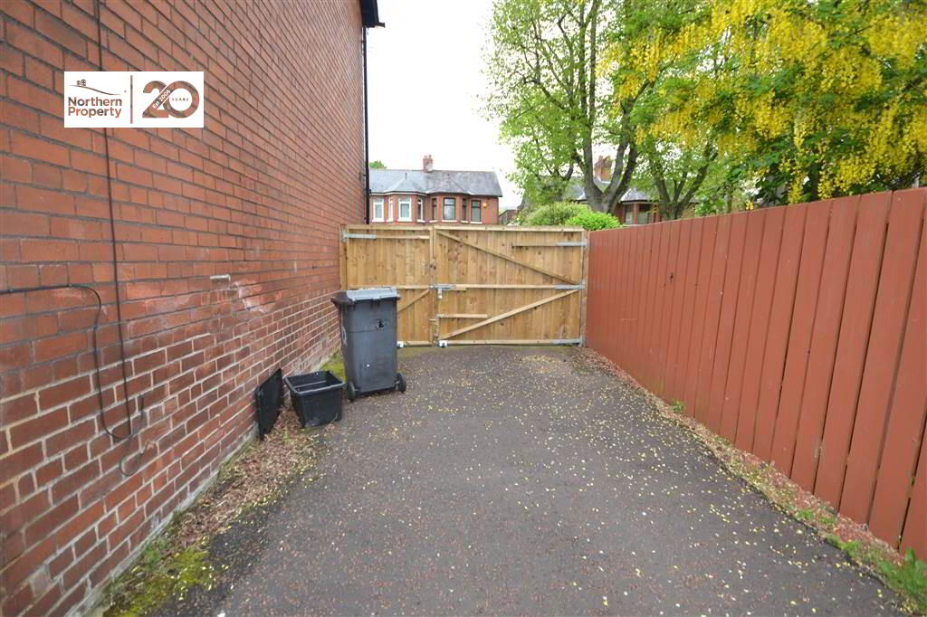 Photo 23 of 6 St James Avenue, Belfast