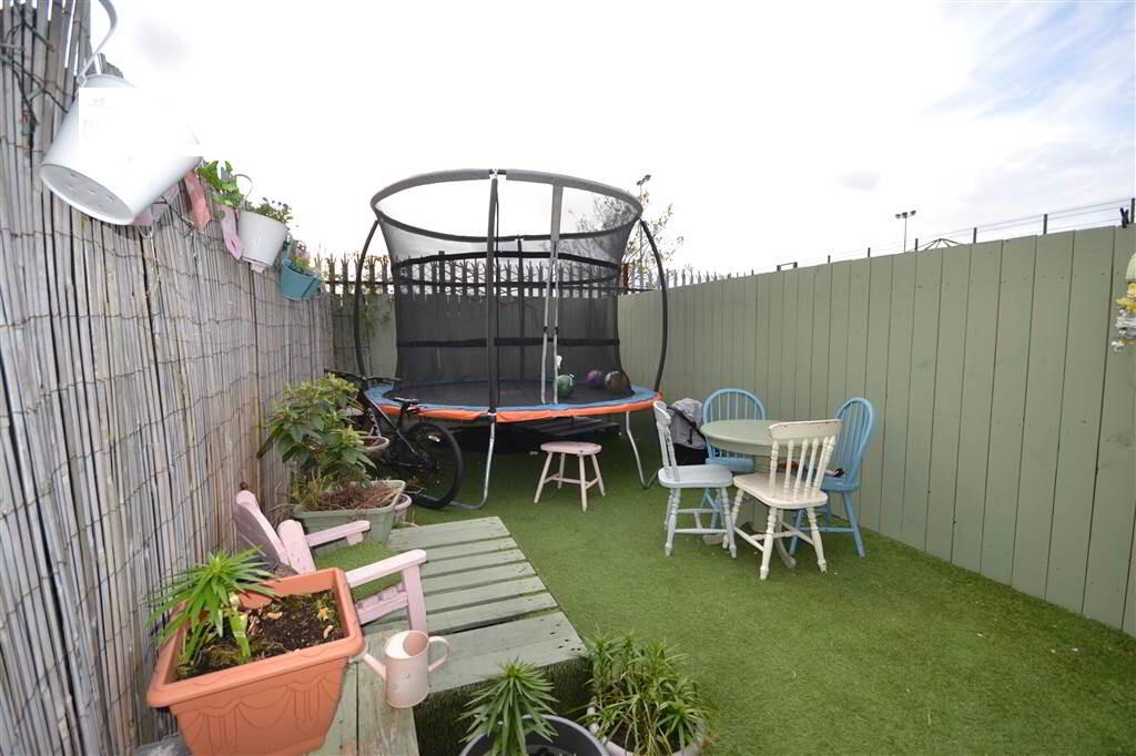 Photo 24 of 92 Iveagh Street, Belfast