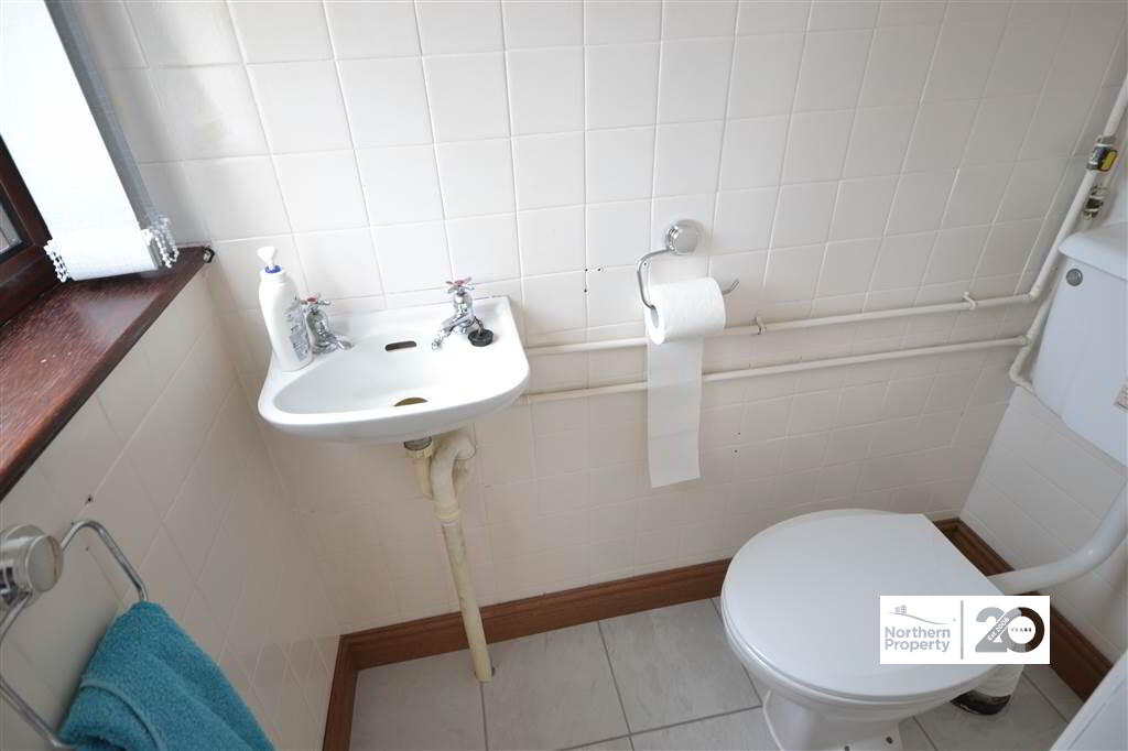 Photo 8 of 16 Glencolin Close, Belfast