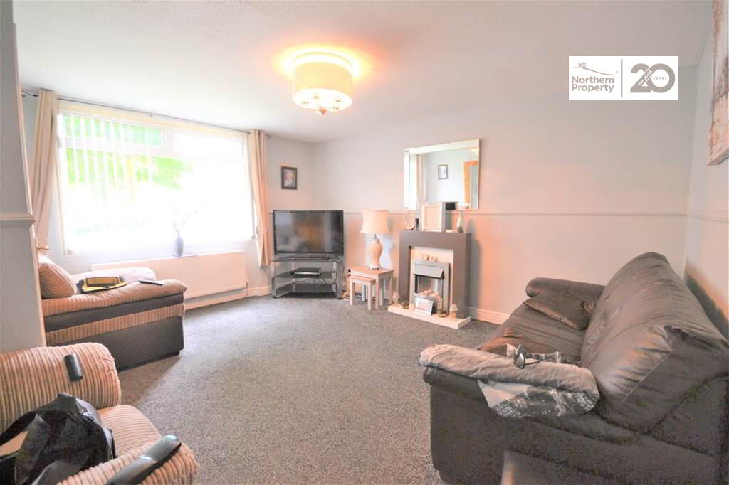 Photo 3 of 11 Laburnum Green, Dunmurry, Belfast
