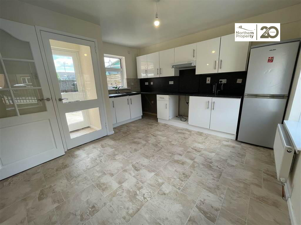 Photo 10 of 6 Lisfaddan Crescent, Belfast