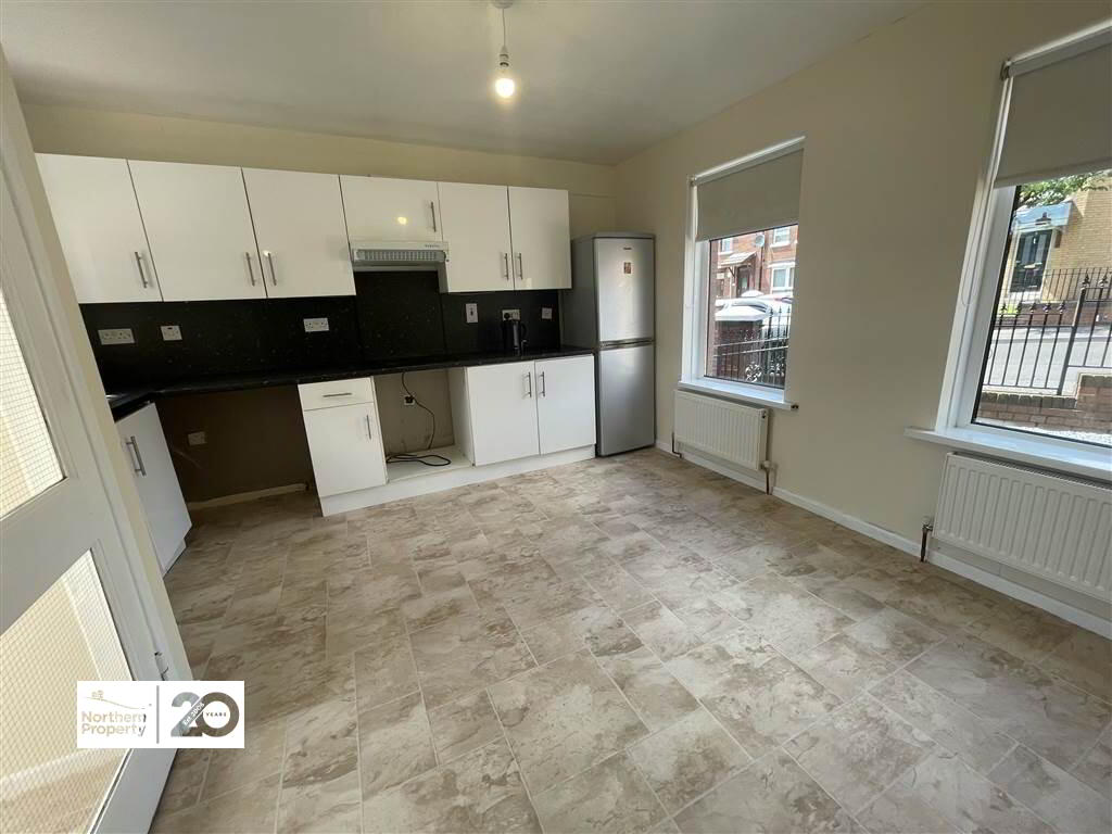 Photo 9 of 6 Lisfaddan Crescent, Belfast