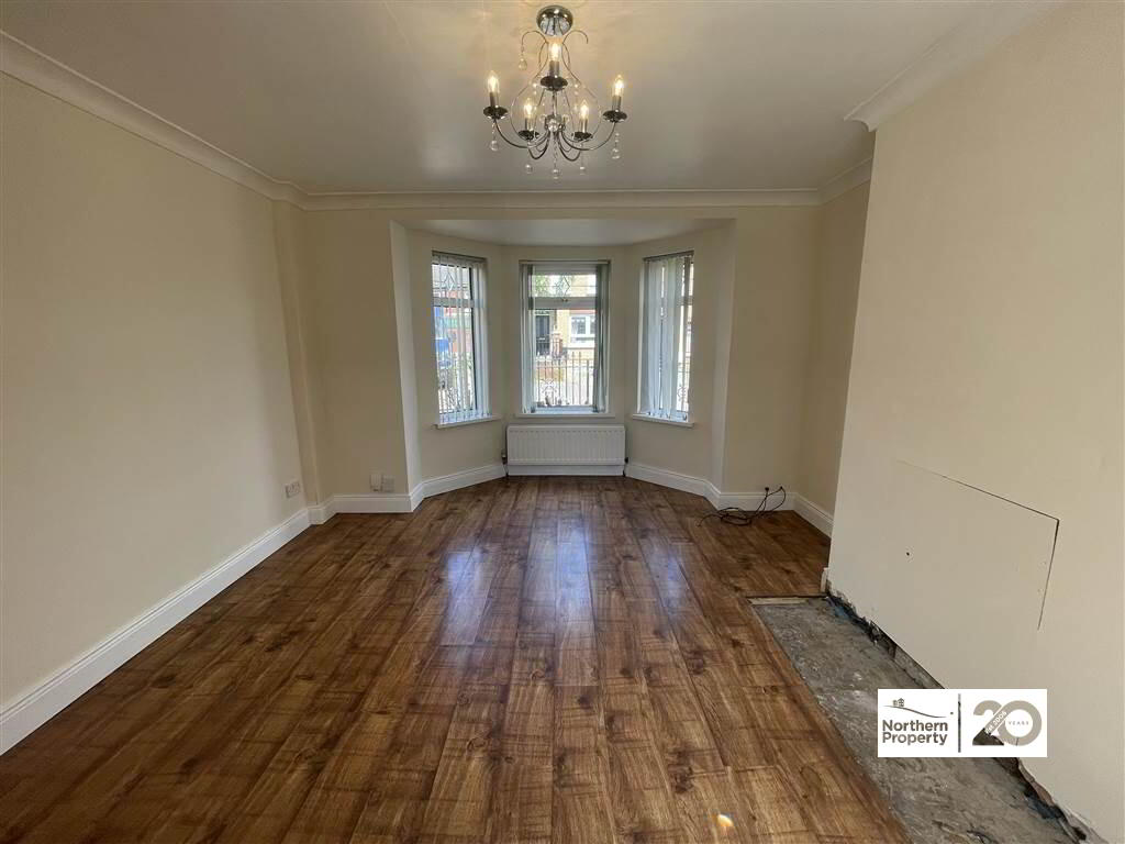 Photo 7 of 6 Lisfaddan Crescent, Belfast