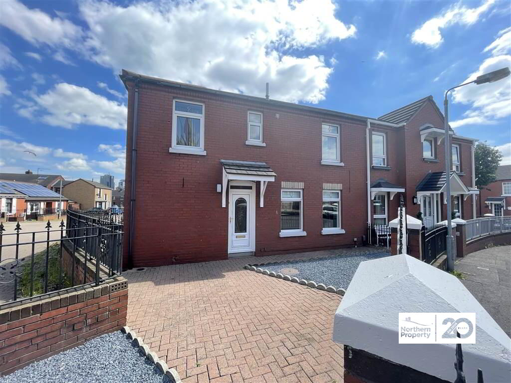 Photo 2 of 6 Lisfaddan Crescent, Belfast