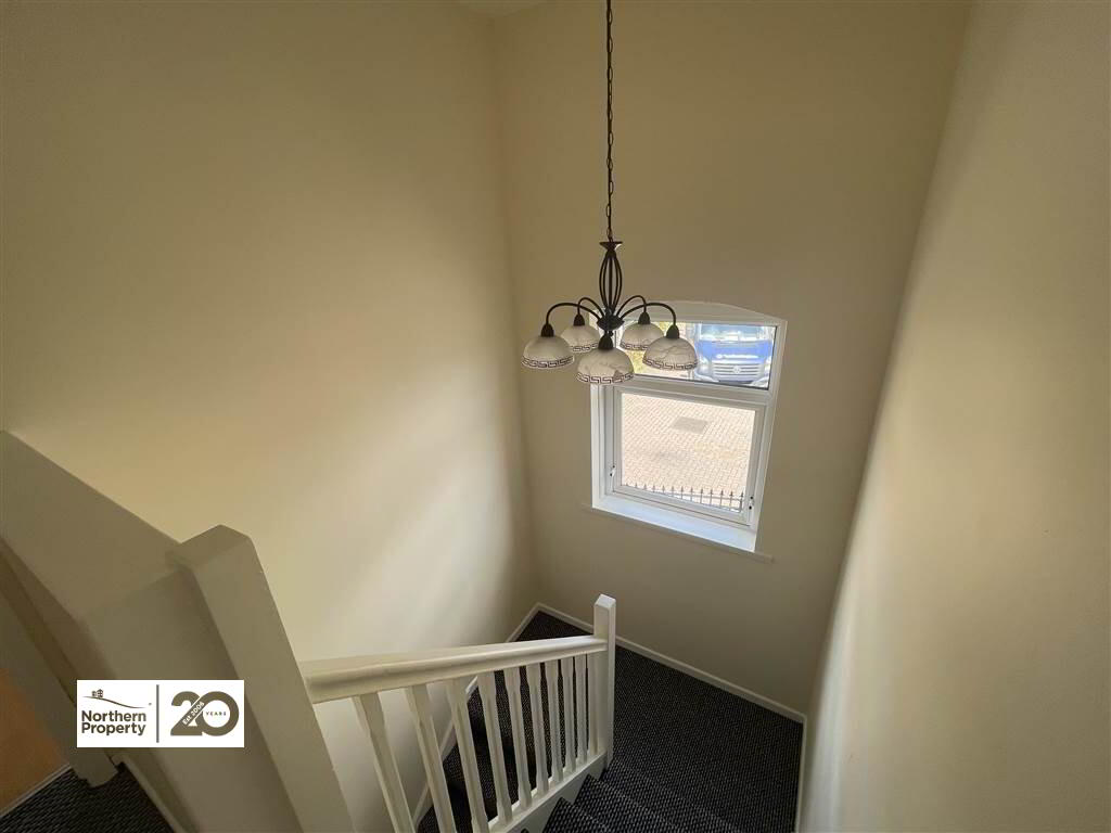 Photo 11 of 6 Lisfaddan Crescent, Belfast