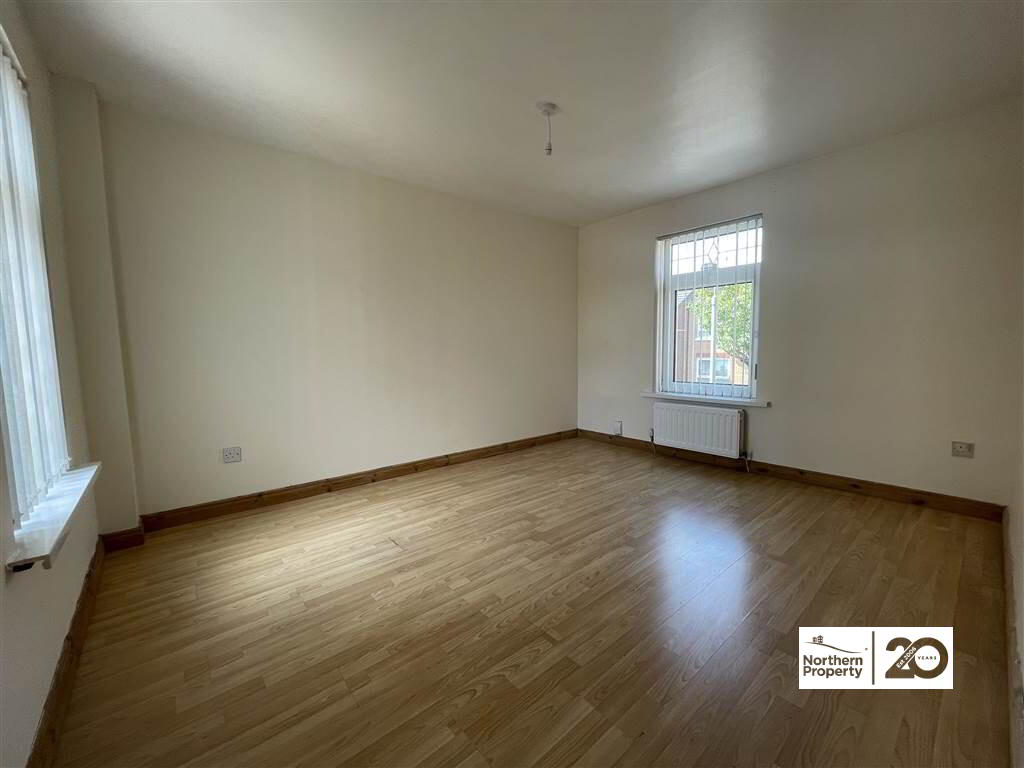 Photo 12 of 6 Lisfaddan Crescent, Belfast