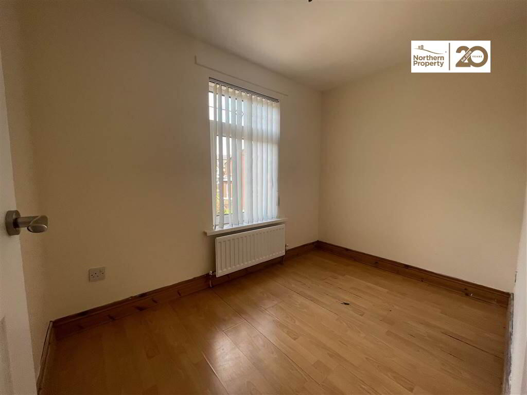Photo 15 of 6 Lisfaddan Crescent, Belfast