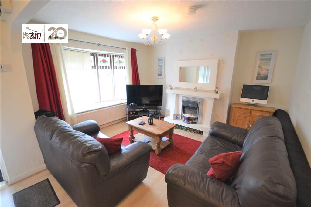 Photo 2 of 8 Cairns Street, Belfast