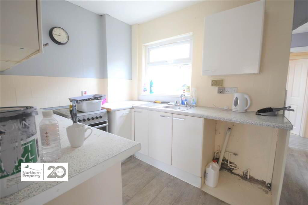 Photo 4 of 55 Beechmount Parade, Belfast