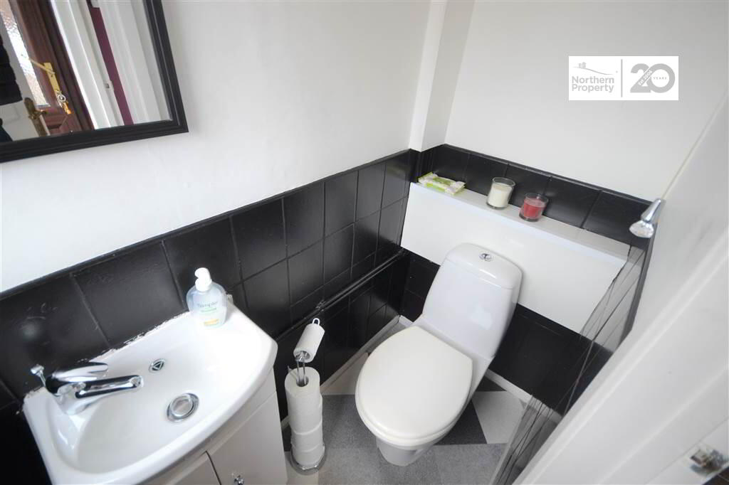 Photo 8 of 15 Glencolin Drive, Belfast