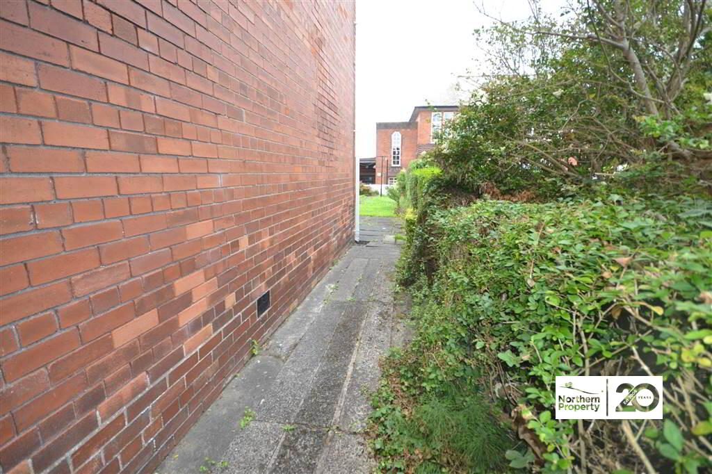 Photo 18 of 1 Springdale Gardens, Belfast