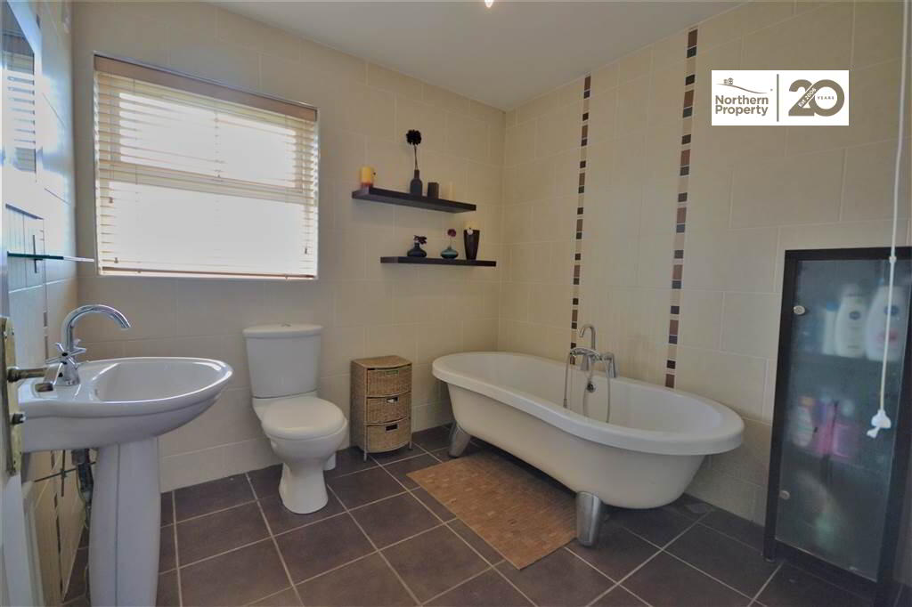Photo 18 of 55 Mount Eagles Avenue, Belfast