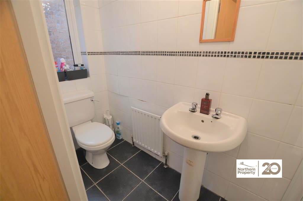 Photo 11 of 13 Iveagh Drive, Belfast