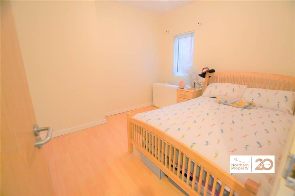 Photo 13 of 13 Iveagh Drive, Belfast