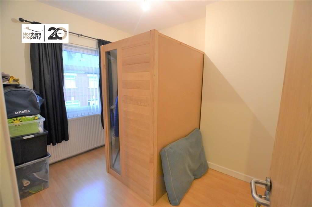 Photo 14 of 13 Iveagh Drive, Belfast