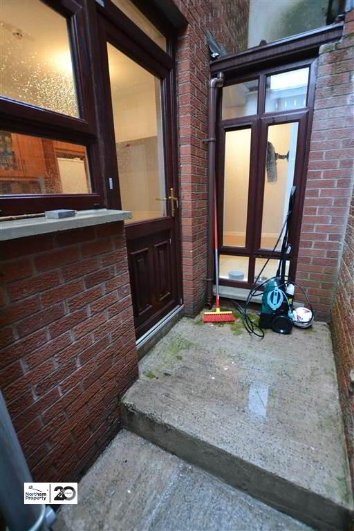 Photo 16 of 13 Iveagh Drive, Belfast